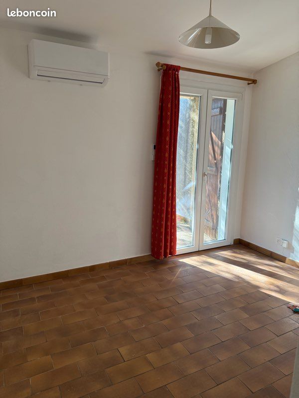 Appartement 1 pièce 18 m² · à Nîmes · 18 m² · 500 €/mois