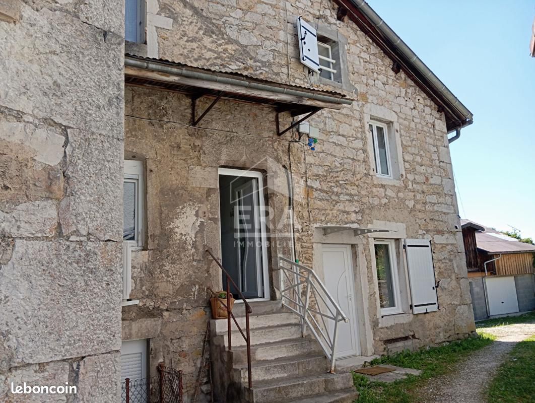 Immeuble 615 m² · à Plateau d'Hauteville · 615 m² · 379 900 €