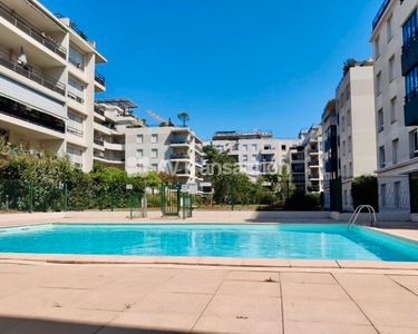 Appartement 346 000 € - 68 m²