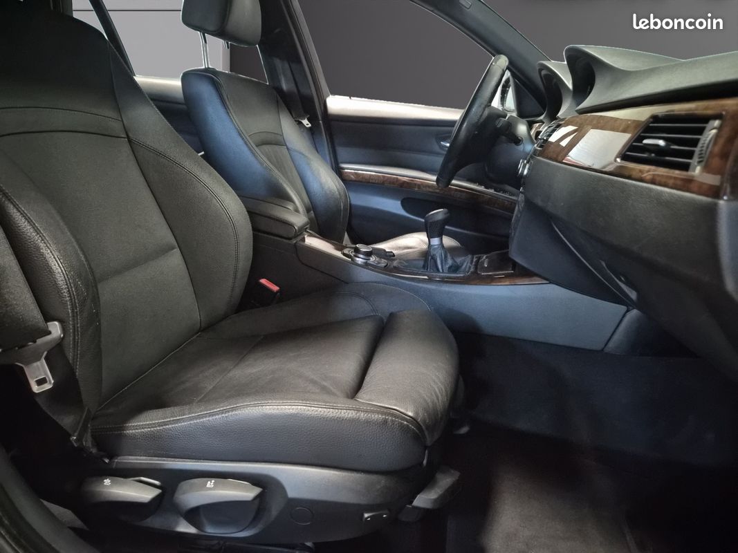 BMW SERIE (E91) TOURING 335XI PACK M 306Ch Garantie 12 mois (image 10)