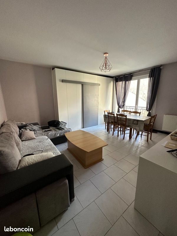 Appartement 5 pièces 90 m² · à Tain-l'Hermitage · 90 m² · 785 €/mois