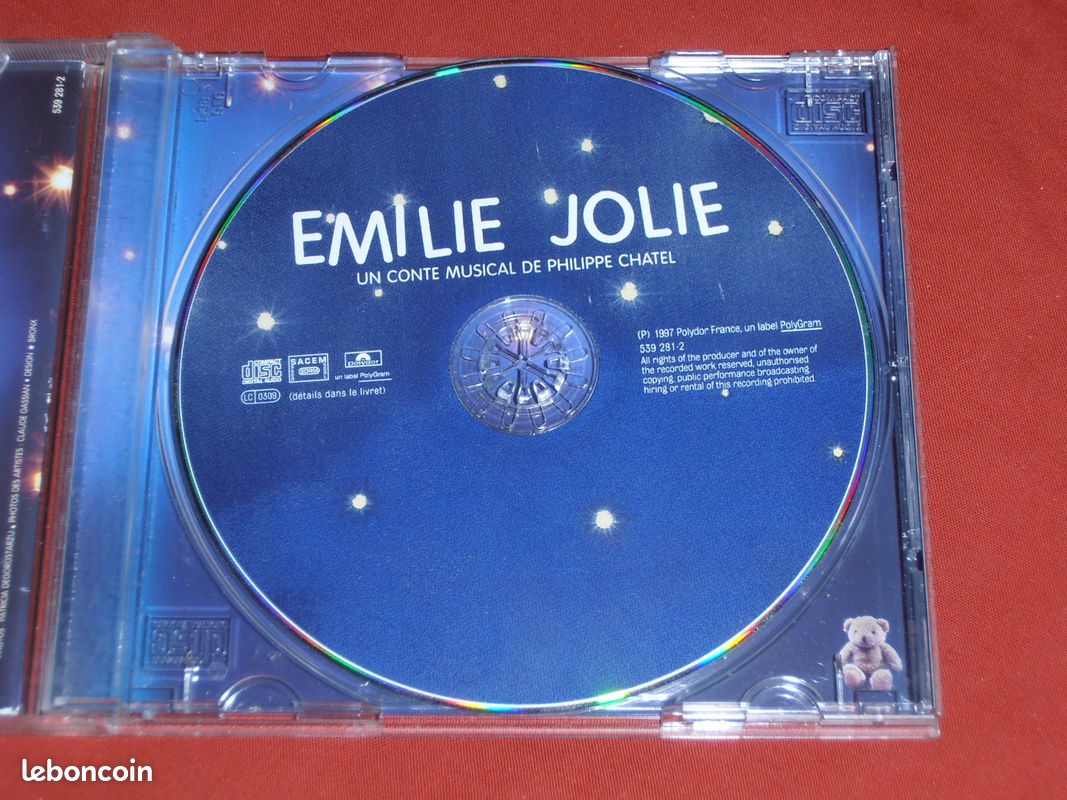 Lot 4 CD variété Française : Les Enfoirés/Notre Dame de Paris/Emilie Jolie/Julien Clerc (image 4)