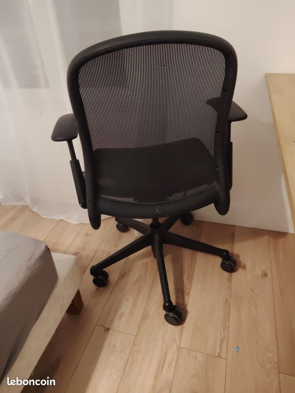 Chaise ergonomique Accoudoirs pivotante (image 2)