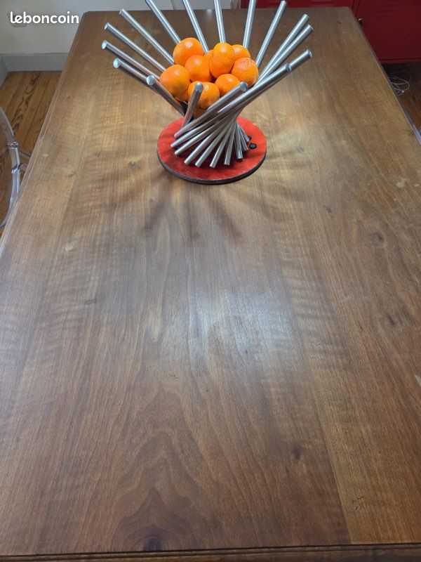 Table à manger en noyer (image 5)
