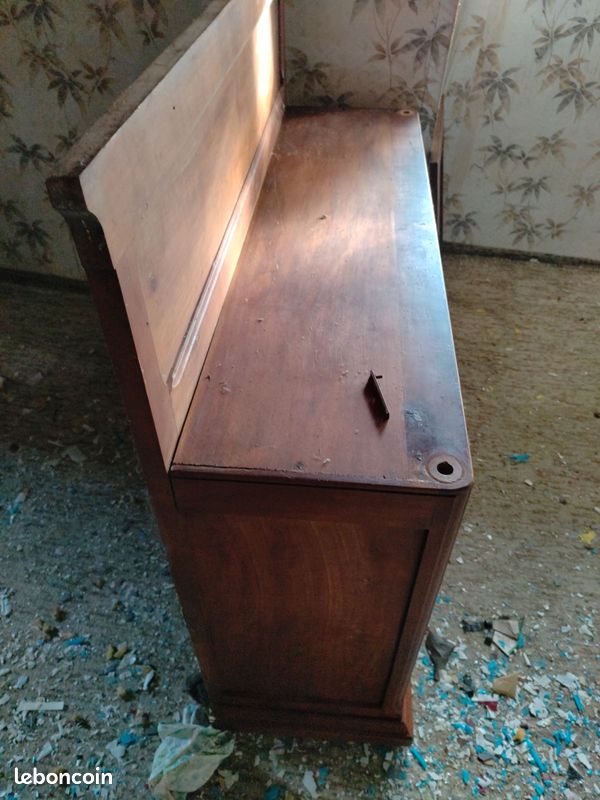 Buffet à portes vitrées (image 8)