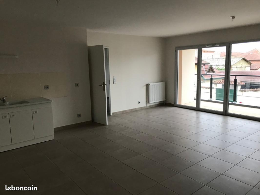 Appartement 3 pièces 68 m² · à Attignat · 68 m² · 739 €/mois