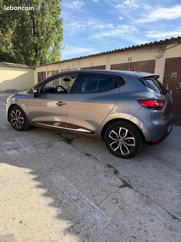 Clio 4 limited diesel (image 2)