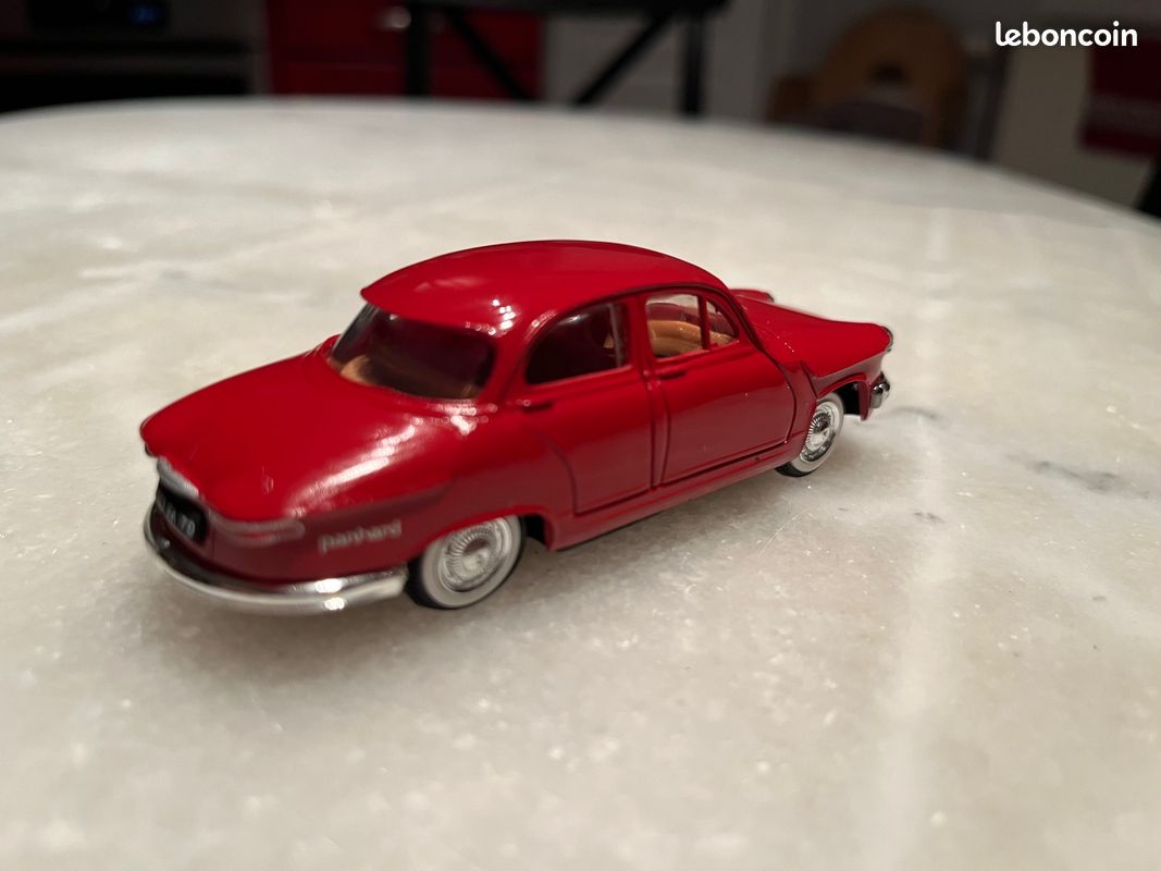 C.I.J. D'origine PANHARD Dyna X mécanique - Collection