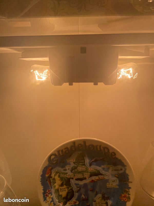 Vitrine lumineuse (image 3)