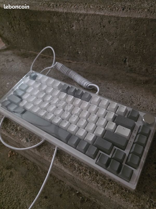 Clavier AJAZZ tkl (image 1)