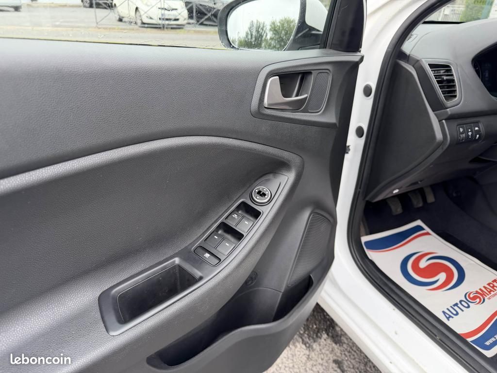 HYUNDAI I20 1.2i - 84 Intuitive clim + camera AR (image 20)