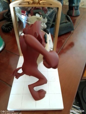 FIGURINE BOUGEOIR DROOPY et le loup Démons et merveilles en PVC EUR 40