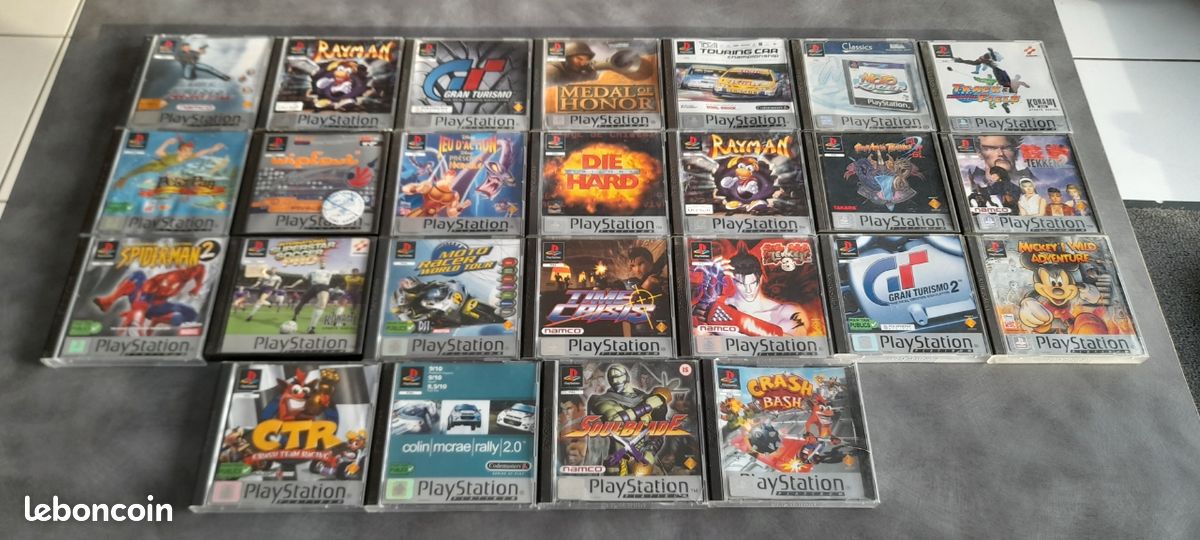 lot) de 25 jeux PS1 de bon à trés bon état