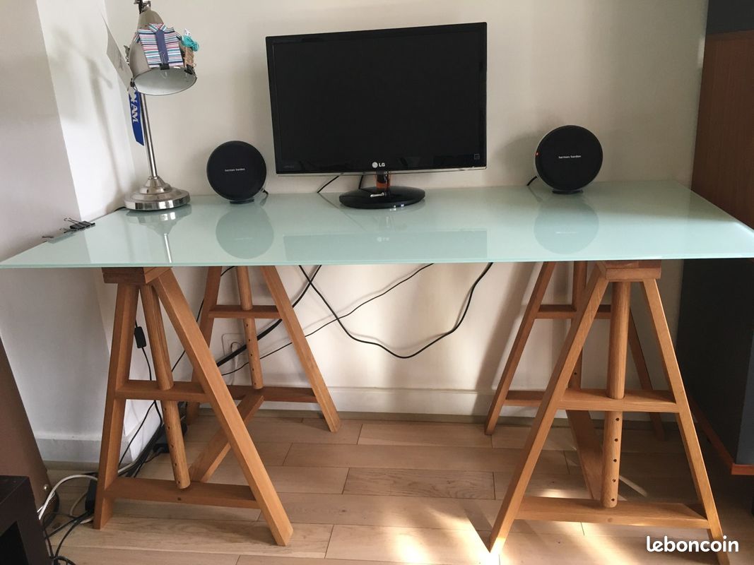 Bureau style architecte verre trempé sur deux tréteaux bois (image 1)