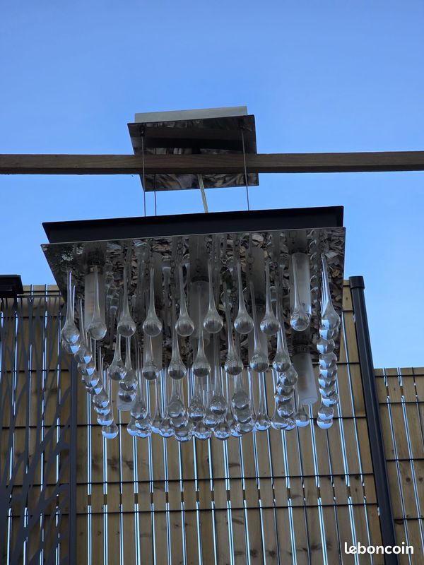 Plafonnier en cristal carré – L’élégance suspendue (image 19)