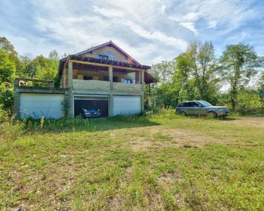 Maison 409 000 € - 215 m²