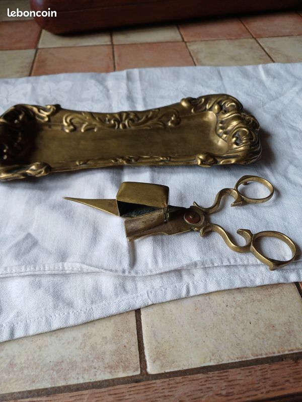 RARE boite à mouches Perrine TONE OR aluminium #69 fond