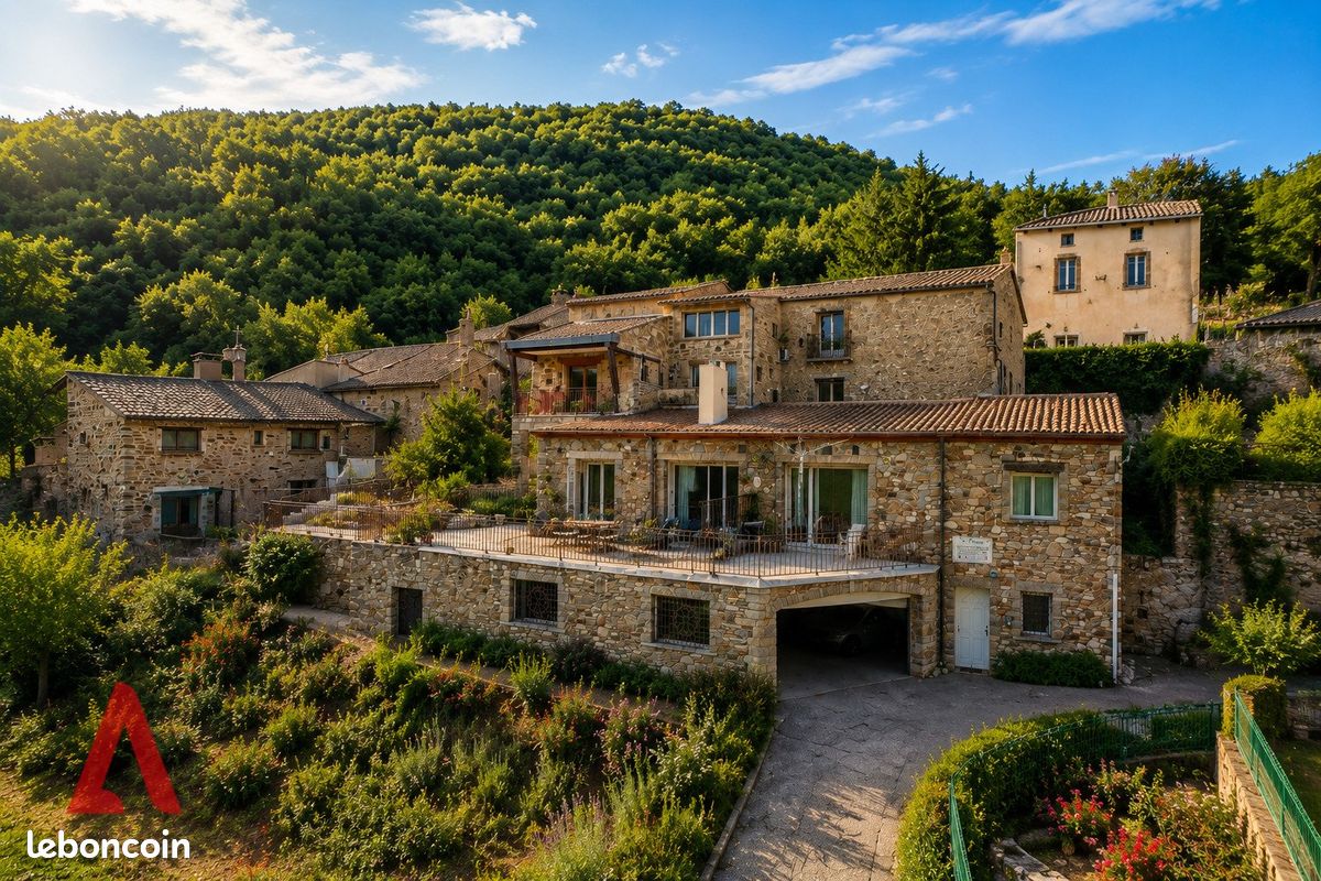 Maison 18 pièces 400 m² · à Avène · 400 m² · 650 000 €
