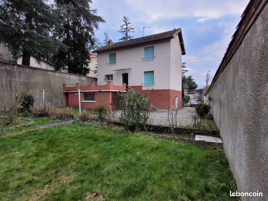 Maison 4 pièces 82 m² · à Rive-de-Gier · 82 m² · 240 000 €