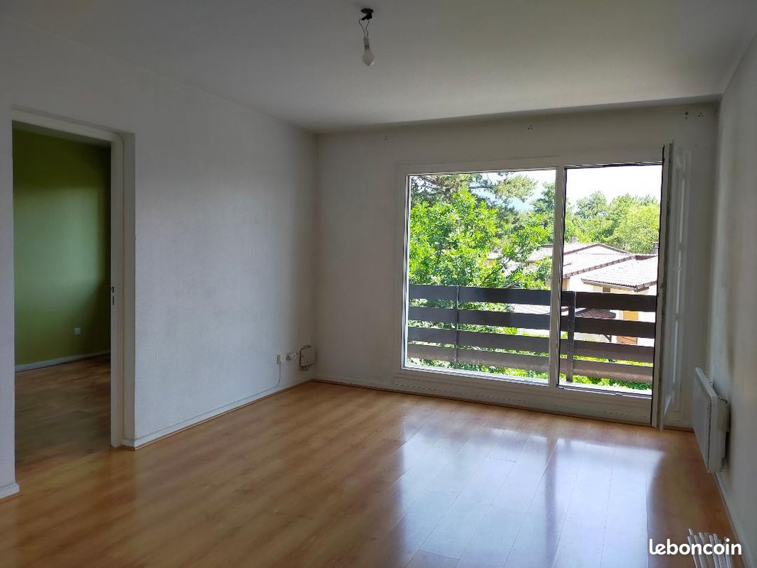 Appartement 3 pièces 70 m² · à Sassenage · 70 m² · 840 €