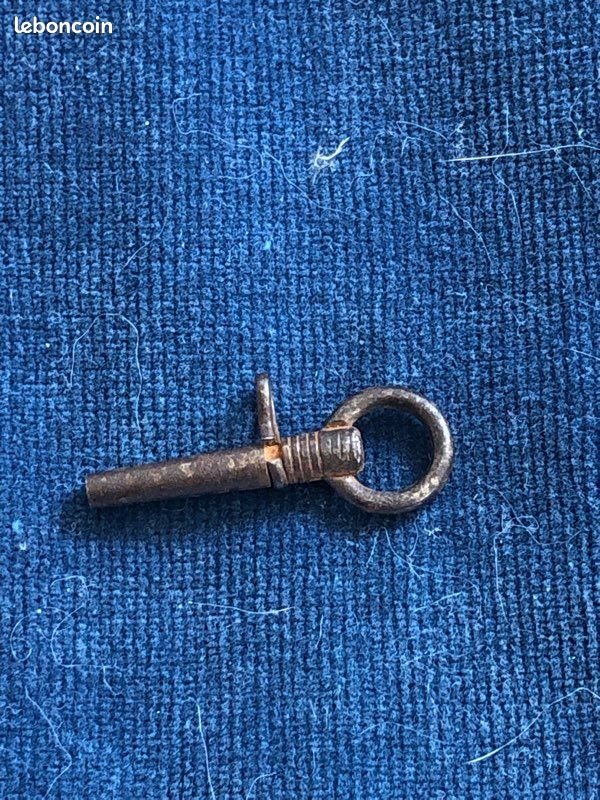 Ancienne clé multiple en étoile pour montres de gousset