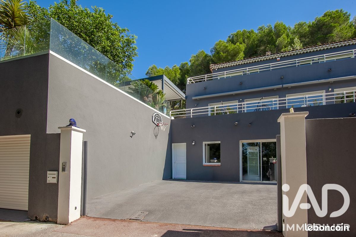 Maison 8 pièces 264 m² · à Carry-le-Rouet · 264 m² · 1 664 000 €