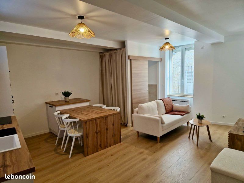 Appartement 2 pièces 50 m² · à Bourg-Saint-Andéol · 50 m² · 720 €/mois