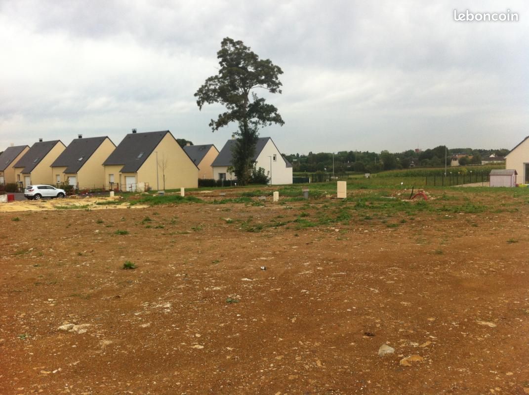 Terrain 460 m² · à Creully sur Seulles · 83 000 €