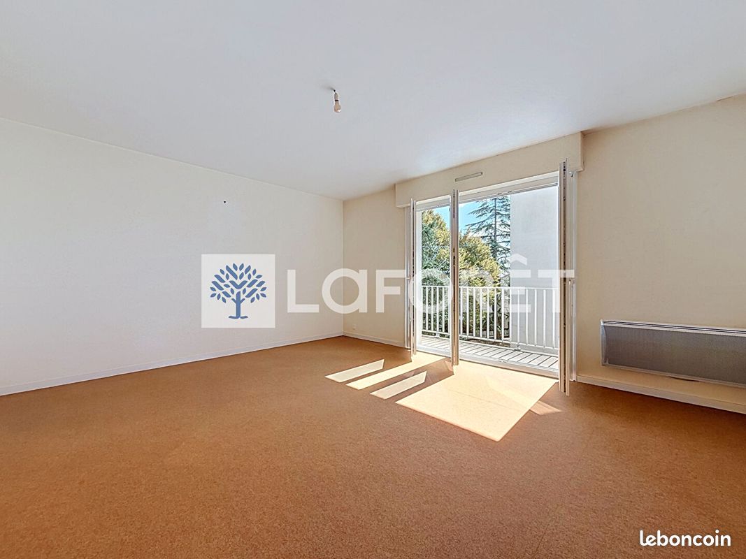 Appartement 3 pièces 72 m² · à Bressuire · 72 m² · 99 000 €