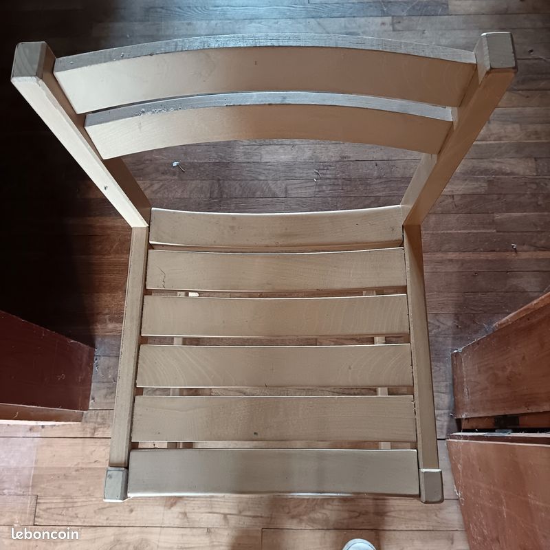 Chaisse d intérieur en bois (image 2)