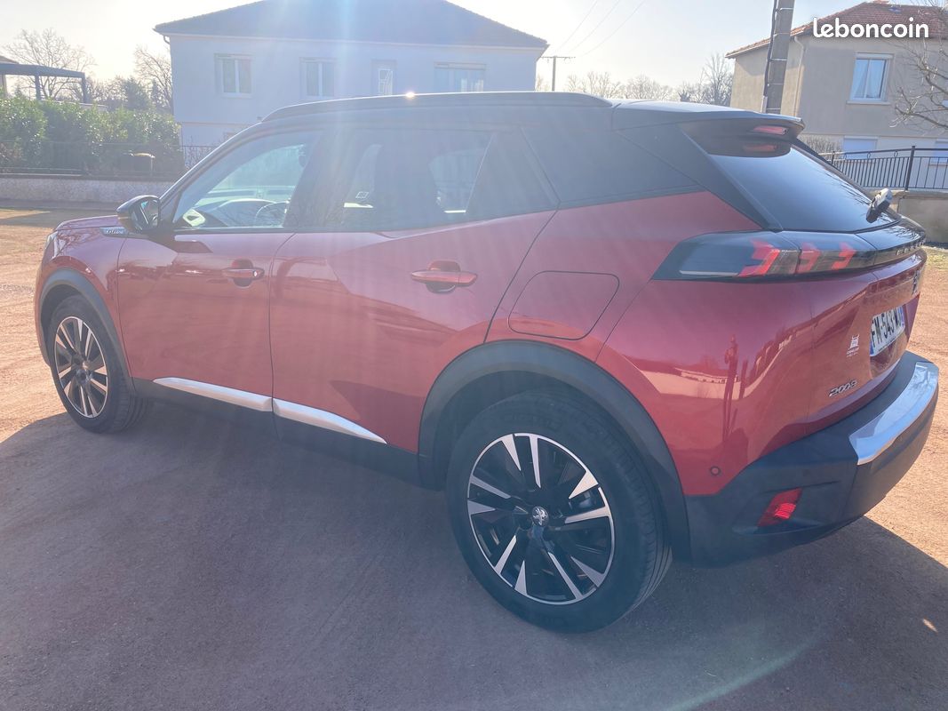 Peugeot 2008 gtline hdi 130 eat 8 (image 2)