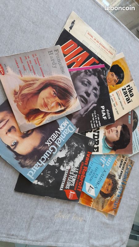 10 vinyles 45 T (image 2)