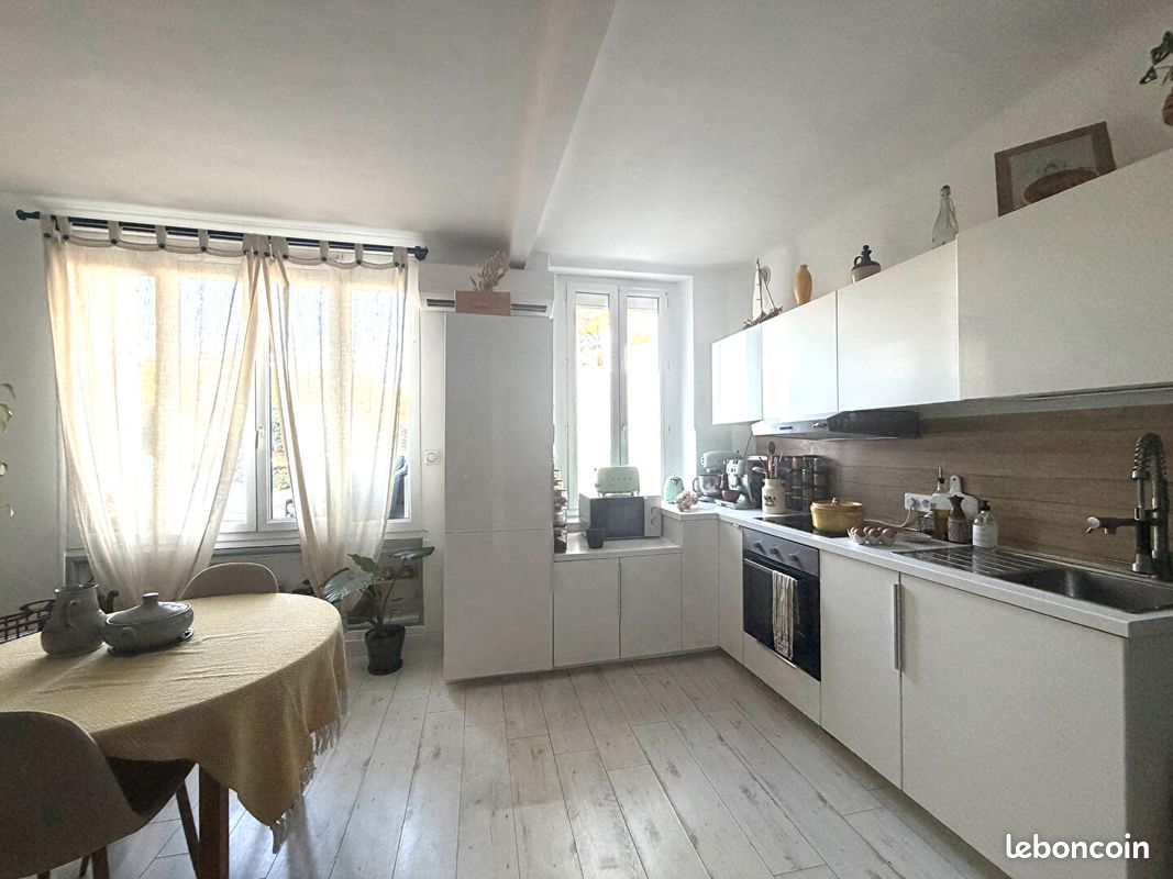 Appartement 3 pièces 53 m² · à Solliès-Pont · 53 m² · 750 €/mois