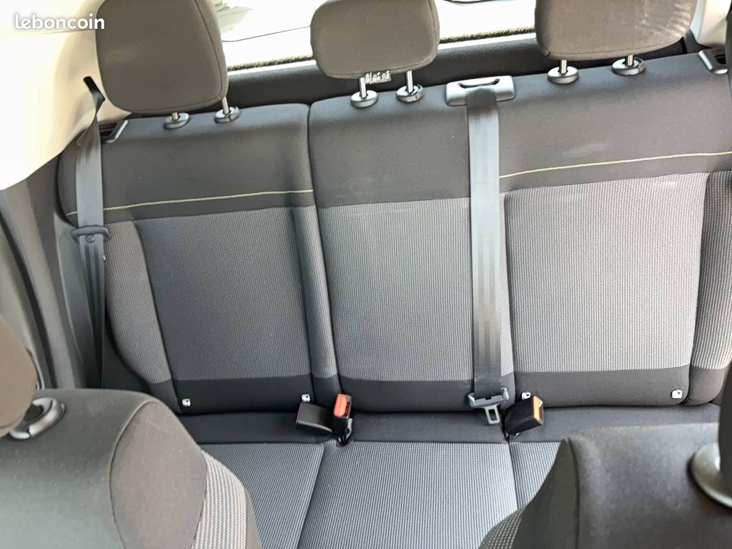 CITROEN C3 PureTech 83 ch BVM5 Max (image 12)