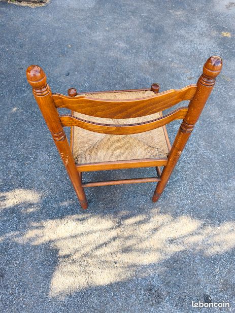 Chaise en bois (image 3)