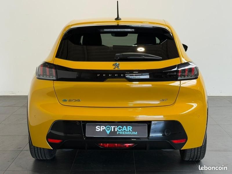 Peugeot 208 e-208 136ch GT (image 5)