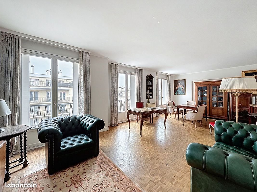 Appartement 5 pièces 110 m² · à Versailles · 110 m² · 718 000 €