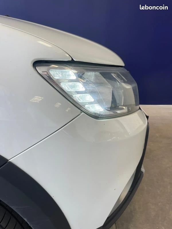 DACIA Sandero 1.5 D 95ch Stepway - 2019 - Caméra de recul - Phares LED - Navigation - Distribution OK (image 18)