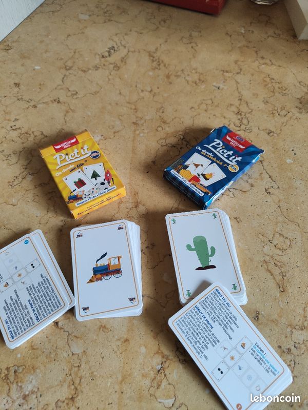 Vend deux jeux de cartes Buffalo (image 1)