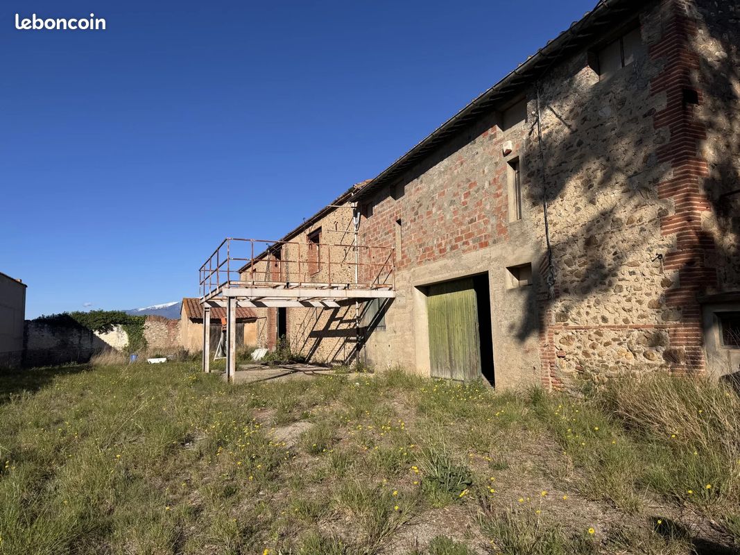 Maison 1 pièce 485 m² · à Villemolaque · 485 m² · 349 000 €