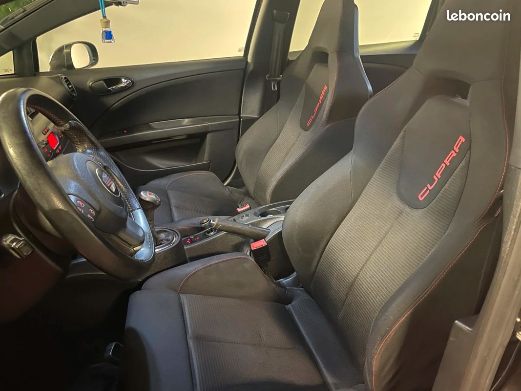 SEAT LEON 2.0 TFSI 240 Cupra TOIT OUVRANT (image 11)