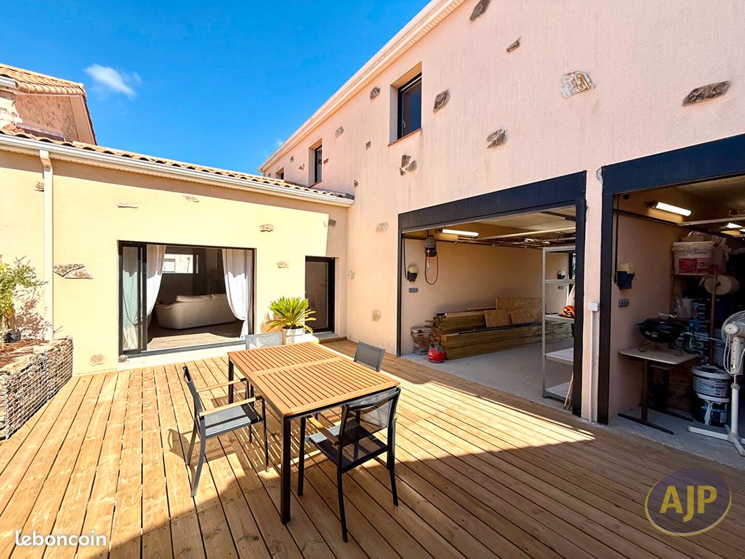 Maison 6 pièces 141 m² · à Saint-Hilaire-de-Chaléons · 141 m² · 319 000 €
