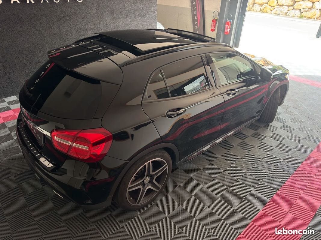 Mercedes GLA 220d 170ch 7G-DCT 4MATIC FASCINATION PACK AMG / Toit ouvrant (image 15)