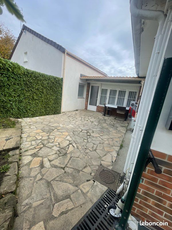 Appartement a louer garges-les-gonesse - 2 pièce(s) - 30 m2 - Surfyn