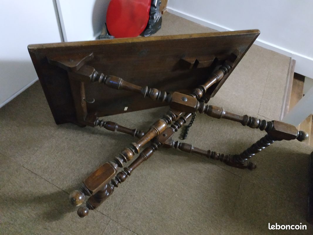 Table bois massif variable en hauteur (image 3)
