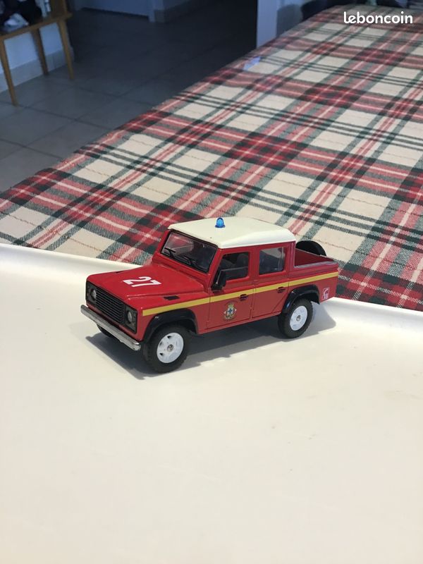 Miniature Voiture Solido Land Rover Pick Up Rally Carrefour 1:43 - Occasion Sans Boîte