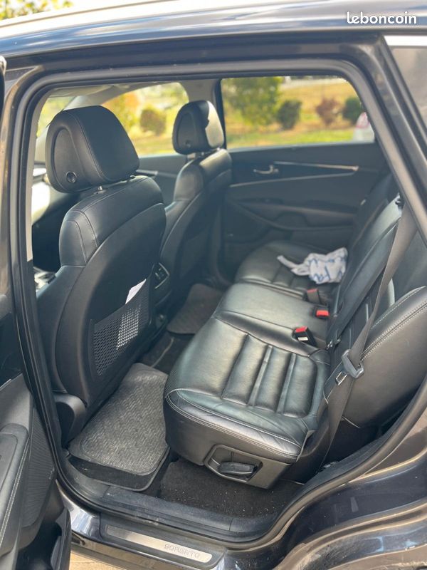 KIA SORENTO 2.2 CRDI - 200cv - 4x4- 2017- 7PL- Finition Ultimate (image 15)