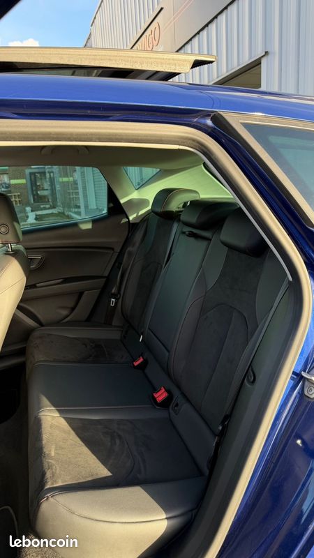 SEAT Leon 1.5 TSI 150 ACT FR DSG * REGULATEUR ADAPTATIF - APPLE CARPLAY - TOIT OUVRANT - CAMERA DE RECUL (image 13)
