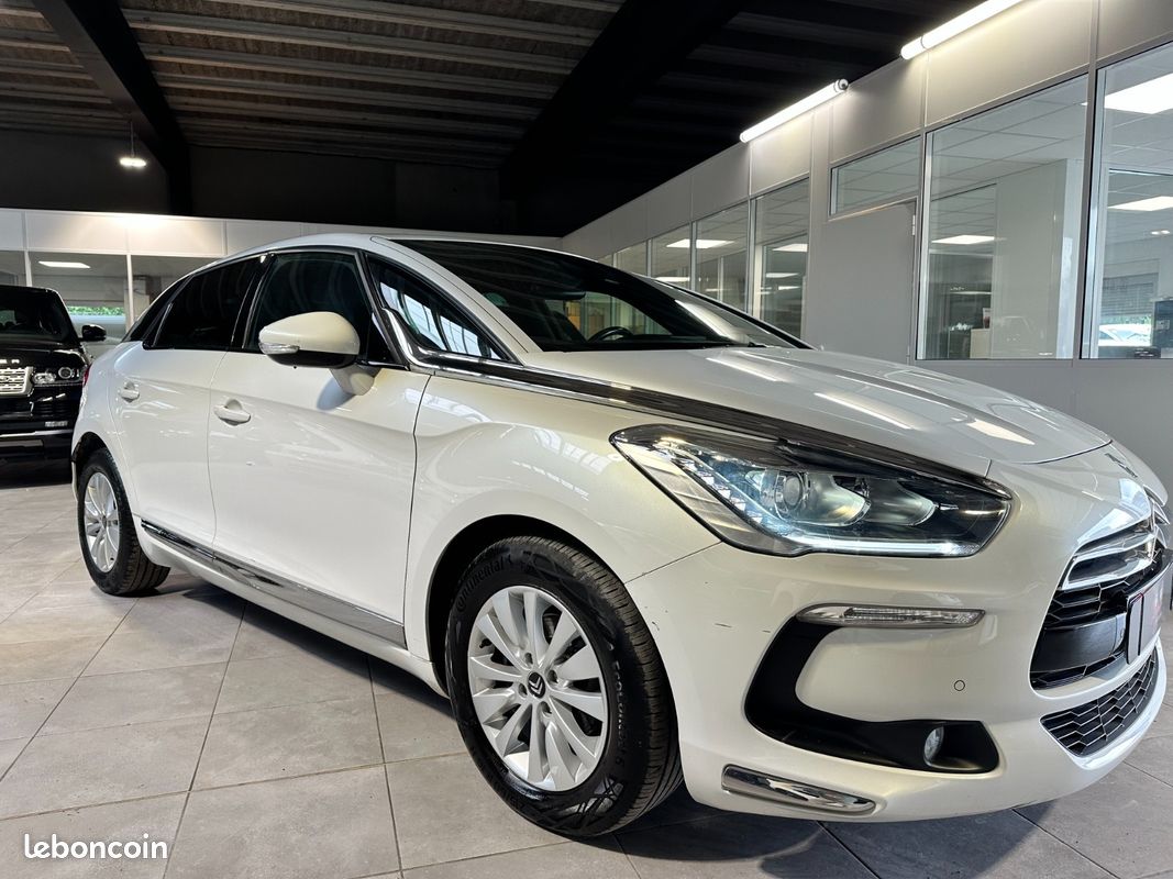 Citroên DS5 1.6 Blue-HDI 115ch BVM 89.000km/Suivi d'entretien Complet (image 2)