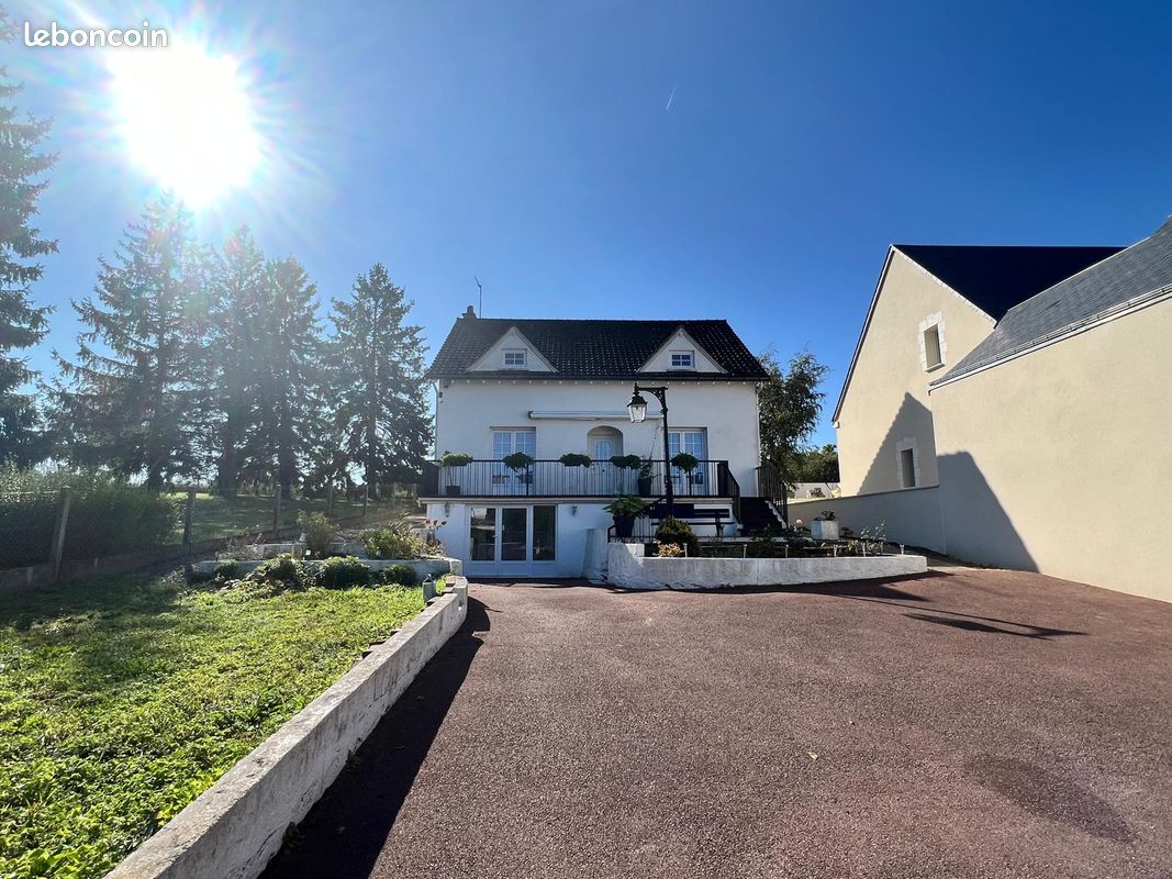 Maison 8 pièces 130 m² · à Saint-Georges-sur-Cher · 130 m² · 249 900 €
